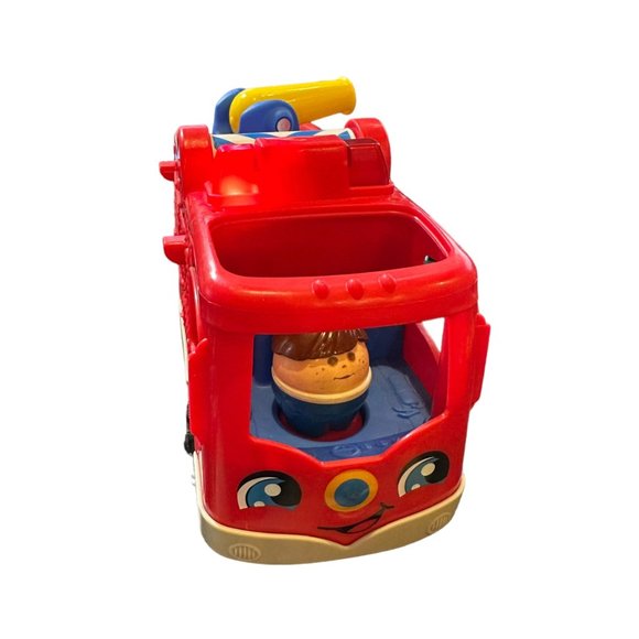 Fisher Price Little People Helping Others Fire Truck Musical Toddler Toy 2 Figur - Picture 5 of 5